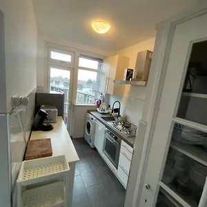 Sunny And Spacious Appartement Rotterdam