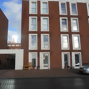 Sewdien's Maashaven Appartement Rotterdam